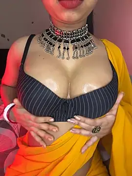 Hot-sexy222 online show from 19, 2, 2026