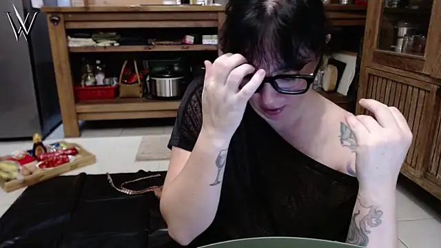Snapshot of Mistress_Wonder chatting on 1, 5, 2026 Mistress Wonder online show from 1, 5, 2026