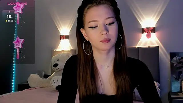 Snapshot of diana_nier chatting on 22, 9, 2025 diana nier online show from 22, 9, 2025