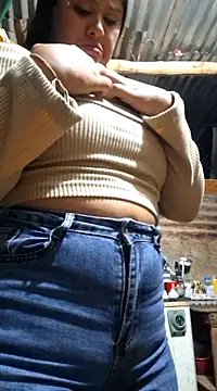 sexy-latin10 online show from 9, 3, 2025