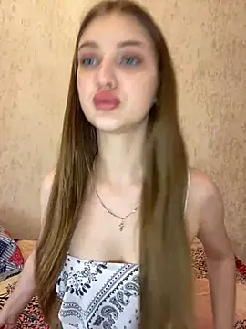 Snapshot of MollyDolle chatting on 13, 12, 2024 MollyDolle online show from 13, 12, 2024