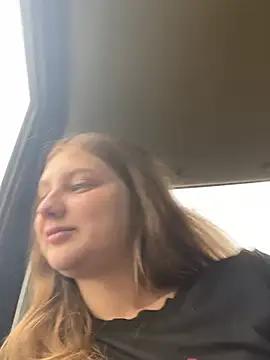 Snapshot of MollyDolle chatting on 18, 7, 2026 MollyDolle online show from 18, 7, 2026