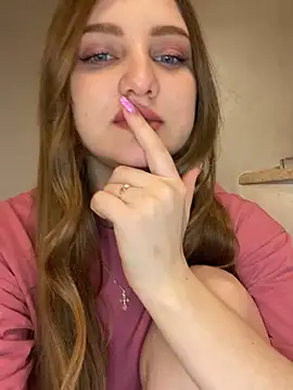 Snapshot of MollyDolle chatting on 19, 12, 2024 MollyDolle online show from 19, 12, 2024