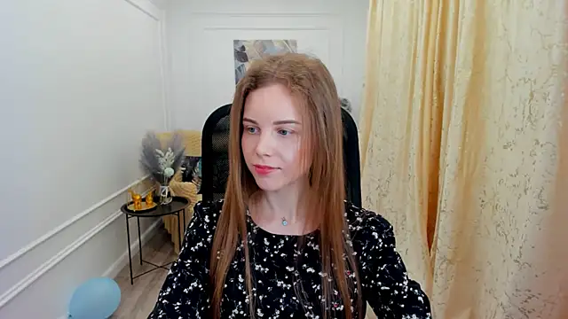 Snapshot of MileyWings chatting on 1, 6, 2026 MileyWings online show from 1, 6, 2026