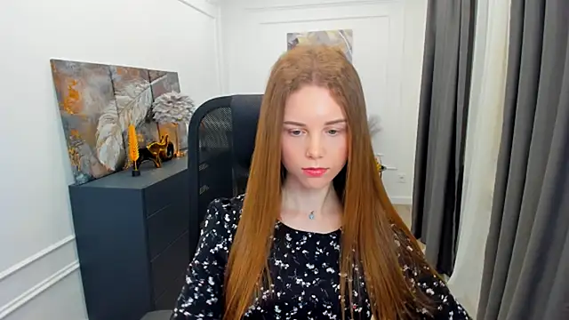 Snapshot of MileyWings chatting on 14, 5, 2026 MileyWings online show from 14, 5, 2026