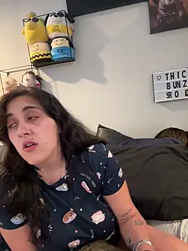 ThicBunz online show from 15, 9, 2025