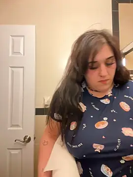 ThicBunz online show from 16, 3, 2025