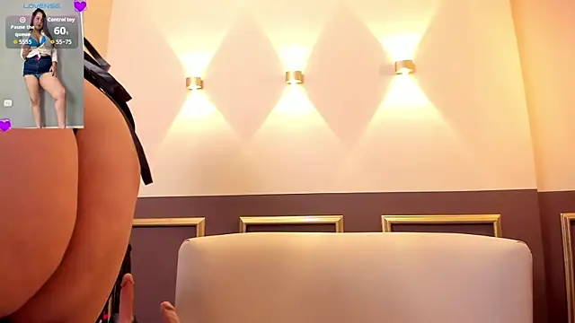 janecullen online show from 14, 4, 2026