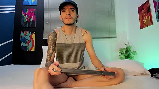 Tylergiuseppe  online show from 20, 9, 2025