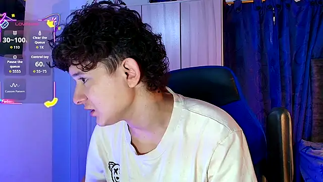 Nathan Bluee online show from 15, 12, 2025