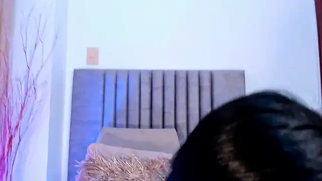 AuraStonee online show from 15, 12, 2024