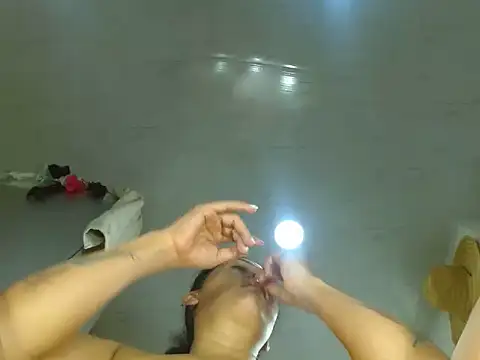 Snapshot of hornymilf_69xxx chatting on 9, 4, 2026 hornymilf 69xxx online show from 9, 4, 2026