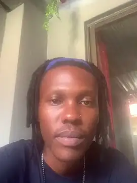 Snapshot of MluTheFixer chatting on 3, 1, 2025 MluTheFixer online show from 3, 1, 2025