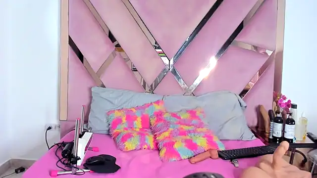 Snapshot of Freyaht chatting on 6, 11, 2025 Freyaht online show from 6, 11, 2025