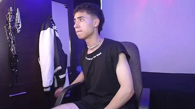 sexybat twink online show from 10, 2, 2025