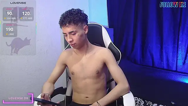 sexybat twink online show from 5, 10, 2025