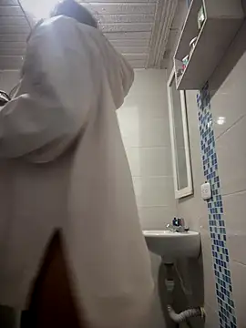 Snapshot of Khalyk_G chatting on 23, 11, 2025 Khalyk G online show from 23, 11, 2025