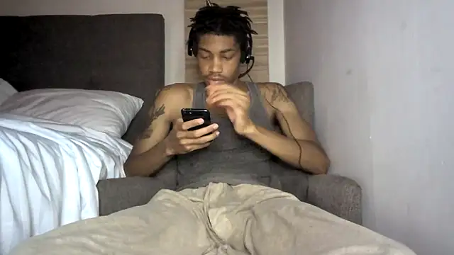 Snapshot of Skinnyblackman chatting on 13, 5, 2026 Skinnyblackman online show from 13, 5, 2026