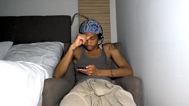 Snapshot of Skinnyblackman chatting on 1, 5, 2026 Skinnyblackman online show from 1, 5, 2026