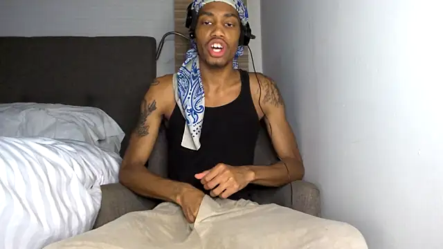 Snapshot of Skinnyblackman chatting on 30, 4, 2026 Skinnyblackman online show from 30, 4, 2026