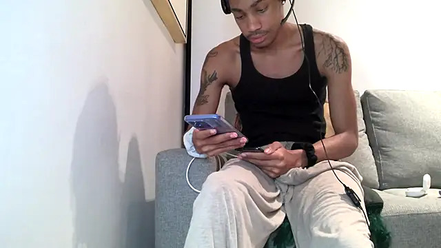 Skinnyblackman online show from 25, 3, 2026