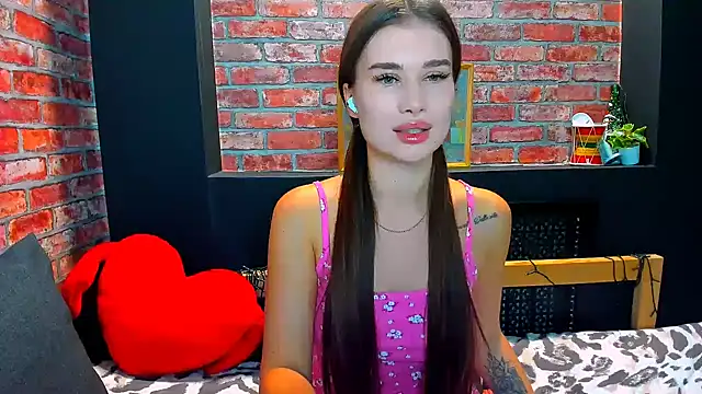 Snapshot of UrJoyy chatting on 28, 10, 2025 UrJoyy online show from 28, 10, 2025