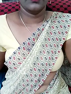 Snapshot of anisha91 chatting on 1, 3, 2025 anisha91 online show from 1, 3, 2025
