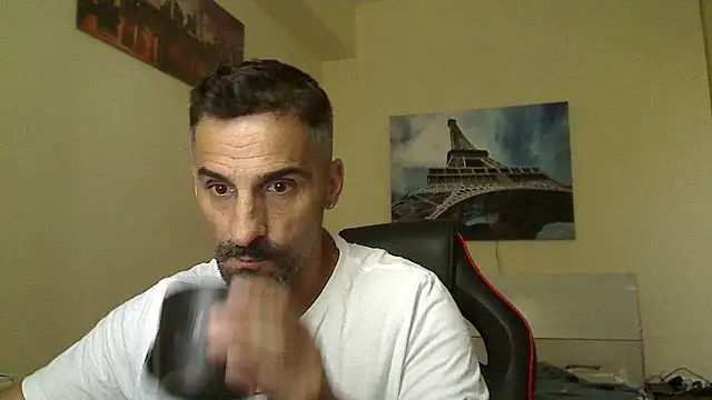 Snapshot of amydamarw chatting on 1, 7, 2026 amydamarw online show from 1, 7, 2026