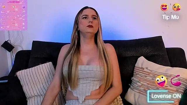 shannel  queen online show from 8, 11, 2025