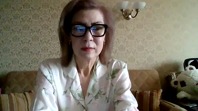 Elegant00Lady online show from 25, 2, 2026