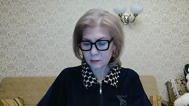 Elegant00Lady online show from 14, 1, 2026