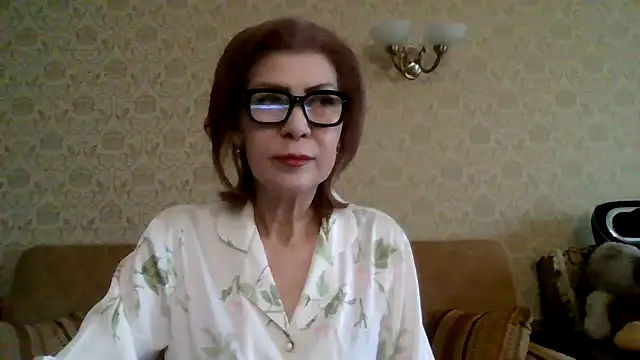 Elegant00Lady online show from 5, 2, 2026