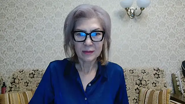 Elegant00Lady online show from 3, 10, 2025