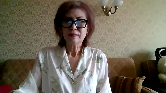 Elegant00Lady online show from 18, 4, 2026