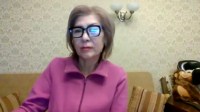 Elegant00Lady online show from 18, 3, 2026