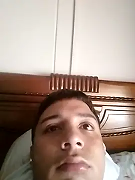 Snapshot of Seductivo_jr chatting on 18, 6, 2026 Seductivo jr online show from 18, 6, 2026