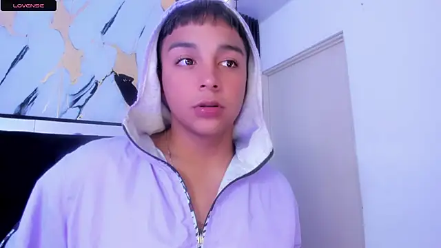 Snapshot of Seductivo_jr chatting on 7, 5, 2026 Seductivo jr online show from 7, 5, 2026