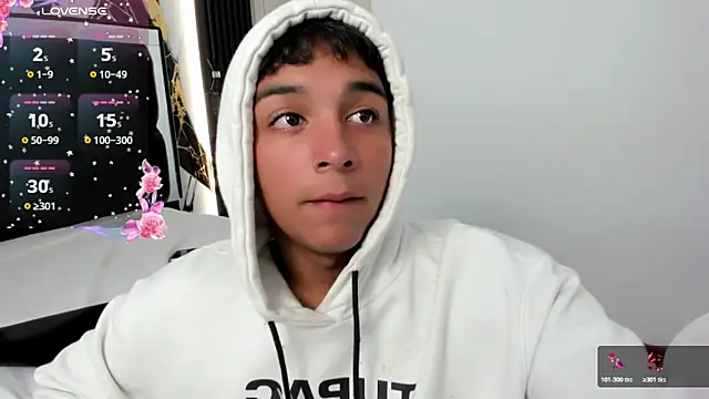 Snapshot of Seductivo_jr chatting on 29, 5, 2026 Seductivo jr online show from 29, 5, 2026