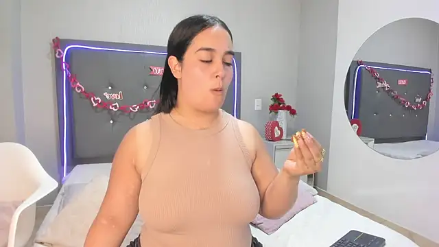 emma lye online show from 7, 4, 2026