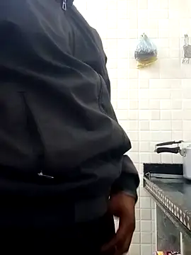 Snapshot of desihulk90 chatting on 24, 12, 2024 desihulk90 online show from 24, 12, 2024