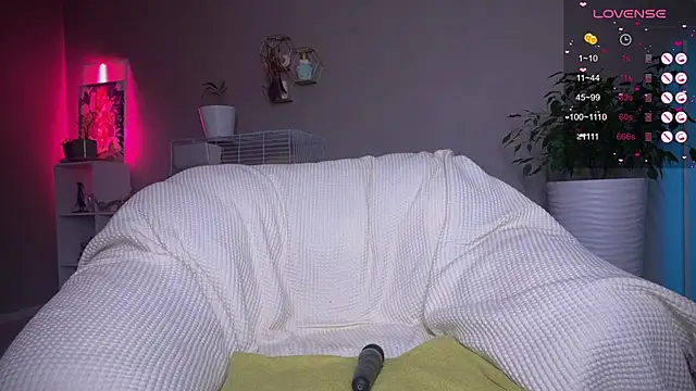 Snapshot of Tanya_Acid chatting on 10, 10, 2025 Tanya Acid online show from 10, 10, 2025