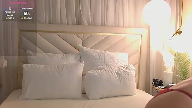 AmandaPirs online show from 24, 10, 2025