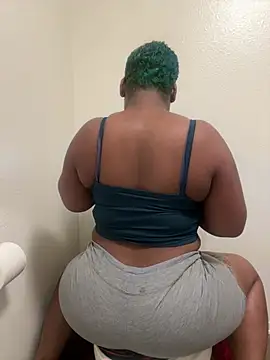 Prettynthick12 online show from 29, 6, 2026