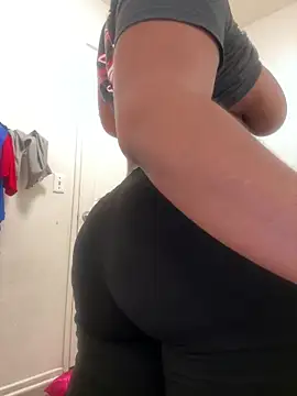 Snapshot of Prettynthick12 chatting on 9, 6, 2026 Prettynthick12 online show from 9, 6, 2026