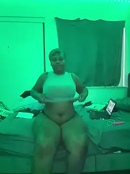 Prettynthick12 online show from 23, 6, 2026