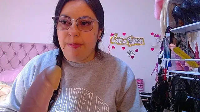 Snapshot of lanaqueen699 chatting on 18, 6, 2026 lanaqueen699 online show from 18, 6, 2026