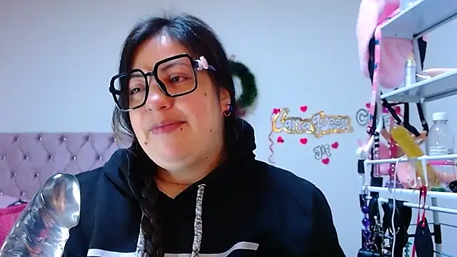 lanaqueen699 online show from 16, 3, 2026