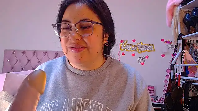 Snapshot of lanaqueen699 chatting on 16, 6, 2026 lanaqueen699 online show from 16, 6, 2026