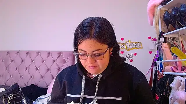 Snapshot of lanaqueen699 chatting on 27, 5, 2026 lanaqueen699 online show from 27, 5, 2026