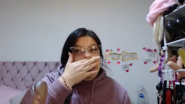 lanaqueen699 online show from 7, 4, 2026